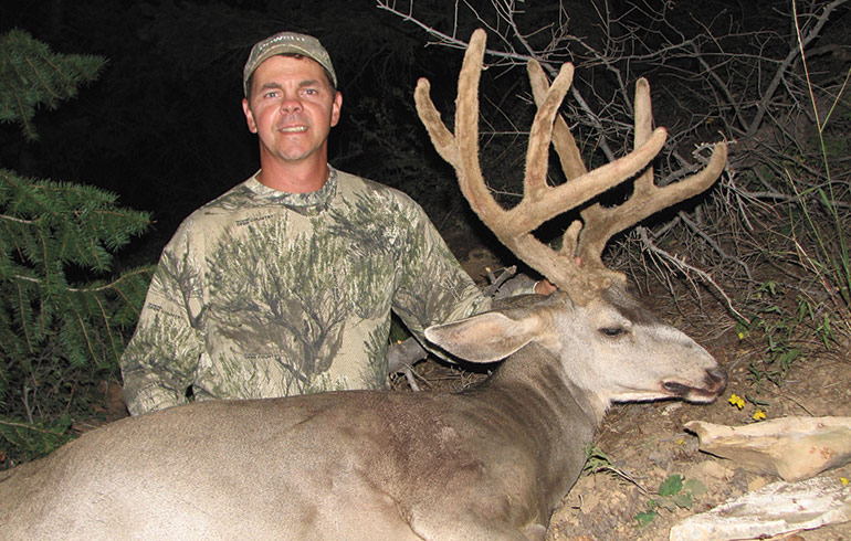 Niziolek Colorado mule deer buck