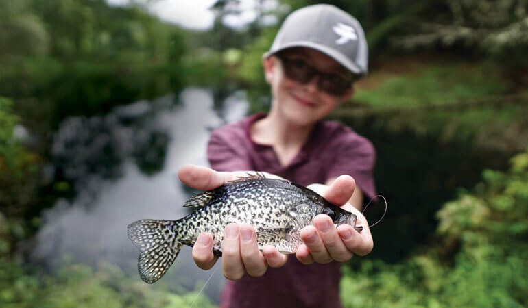 //content.osgnetworks.tv/flyfisherman/content/photos/Pond-Fishing-crappie.jpg