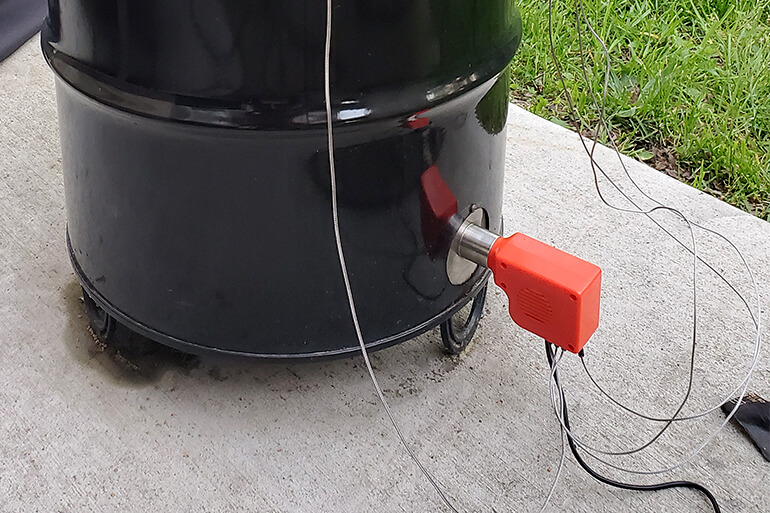 Smartfire connected to Pit Barrel Cooker