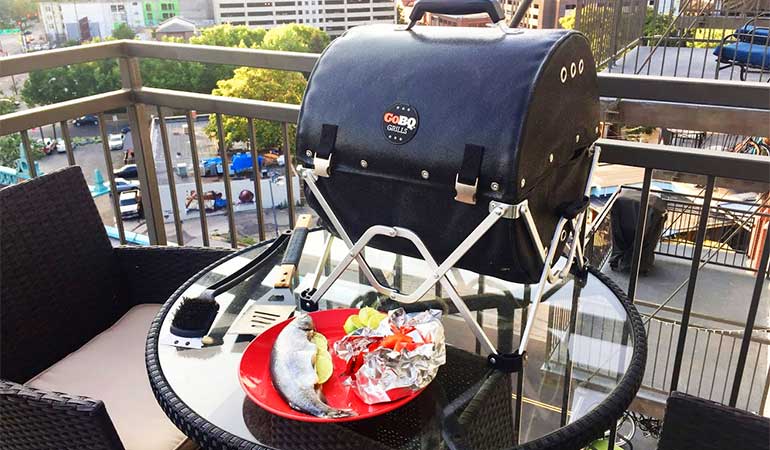 Review of the GoBQ: A Fabric-Based, Collapsible, Charcoal Grill