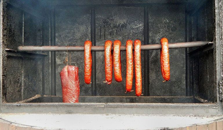 smoked-venison-sausage-in-smoker-recipe