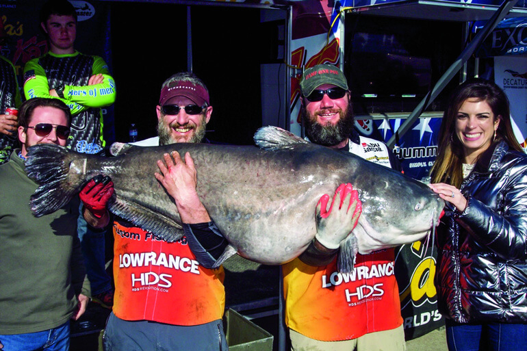 //content.osgnetworks.tv/infisherman/content/photos/Giant-Catfish-at-Tournament.jpg