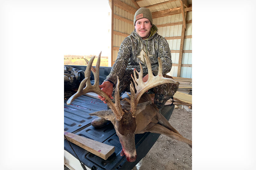 North East Missouri Monster Buck Scores 220+