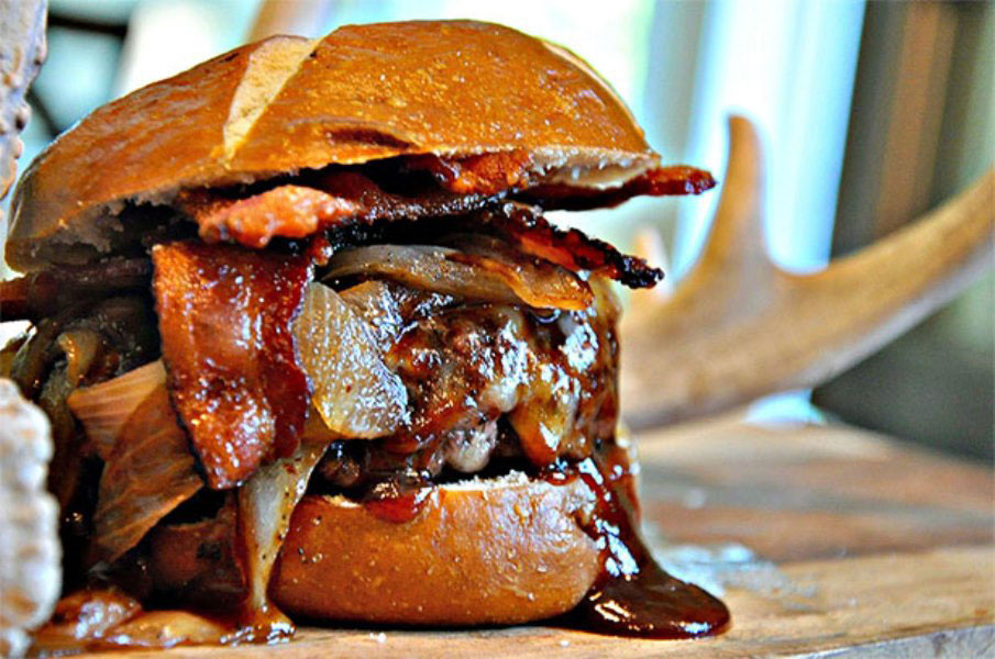Crush Recipe: BBQ Venison Bacon Buck Burger