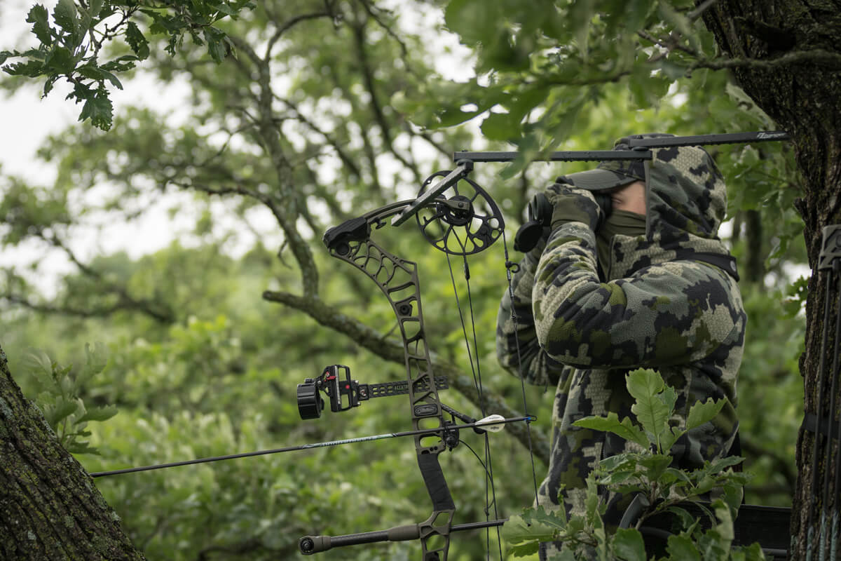 The Body of a Bowhunter - Realtree Camo