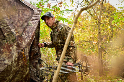 Climbing Stands: Still Popular with Bowhunters - Petersen's Hunting