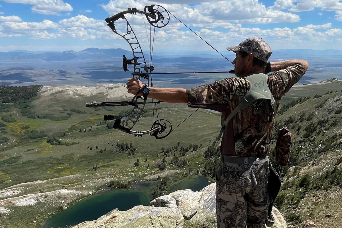 The Fundamentals Of Good Shooting Form Petersen s Bowhunting
