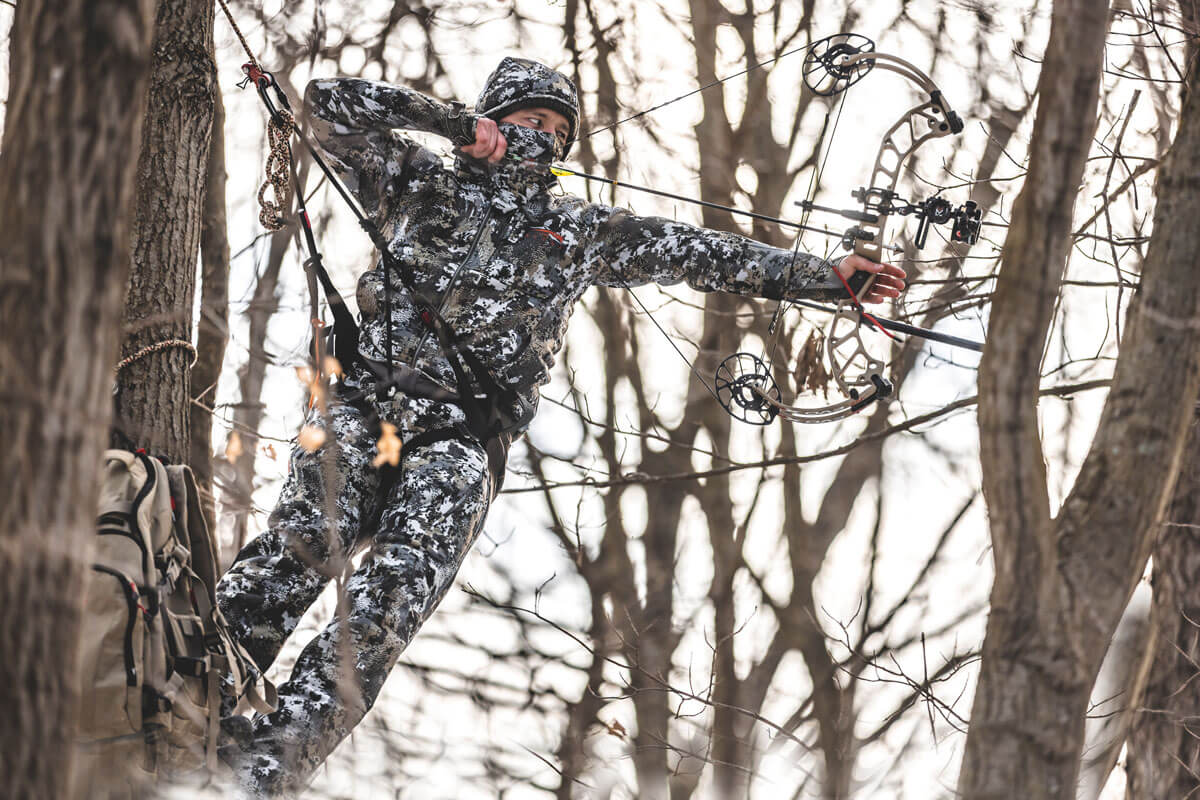 Great Debate: Tree Saddles vs. Hang-On Treestands