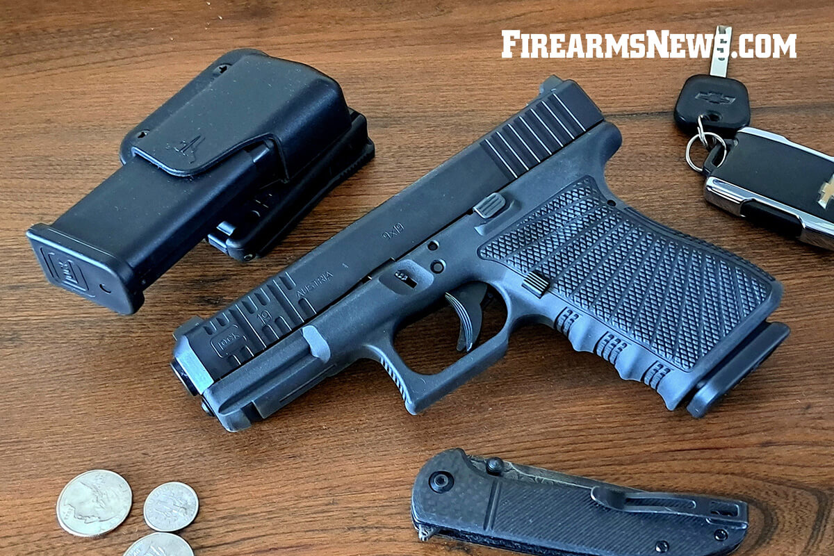 Five Reasons the Glock 19 is a Great Carry Gun