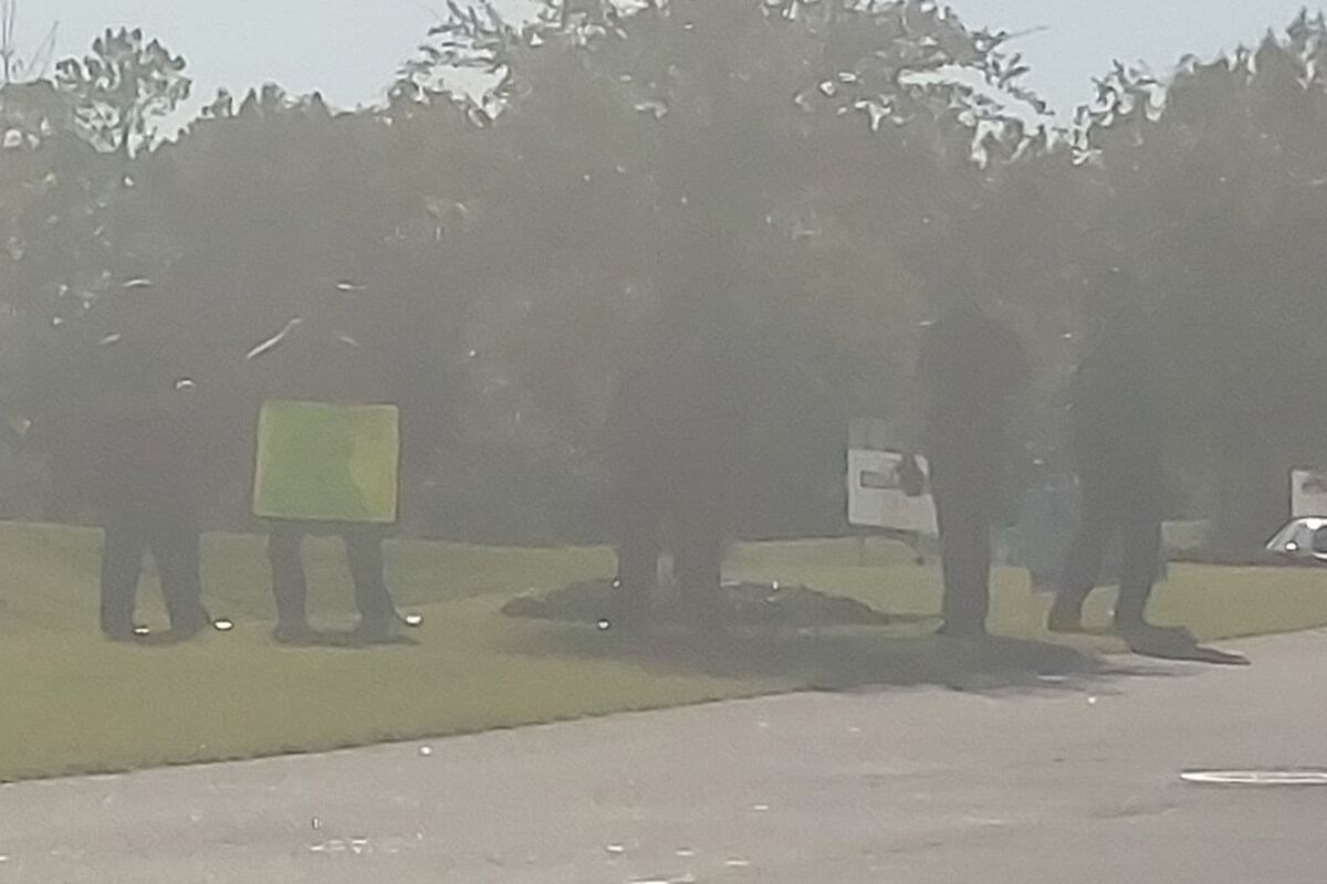 Pro-Carry Demonstrators Outside DeSantis Fundraiser