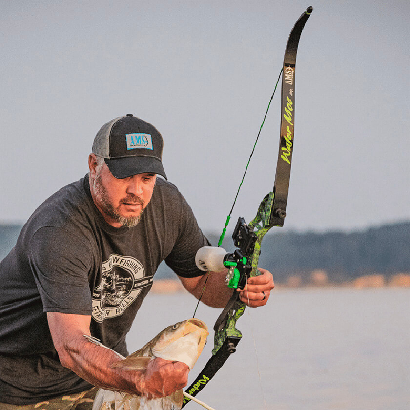 AMS Water Moc - Recurve Bowfishing Bow In ACTION {Review} 