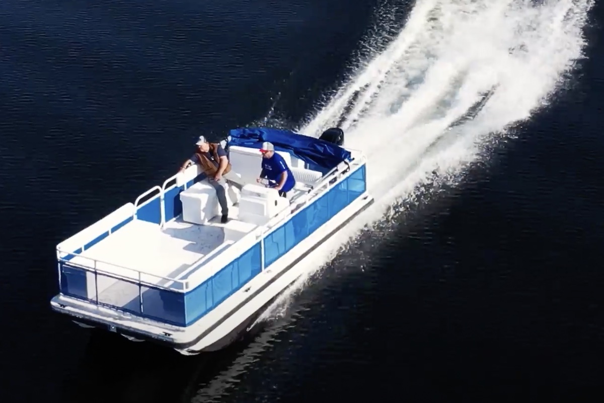 Choose Fiberglass Pontoon Hulls for the Best Boat Ride Ever