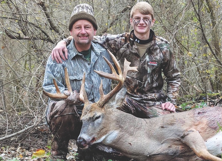 3 Reasons to Chase Trophy Bucks in Early Fall