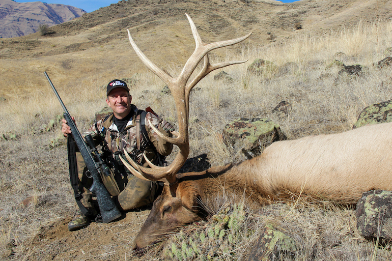 Western Elk Hunting from Dawn to Dusk