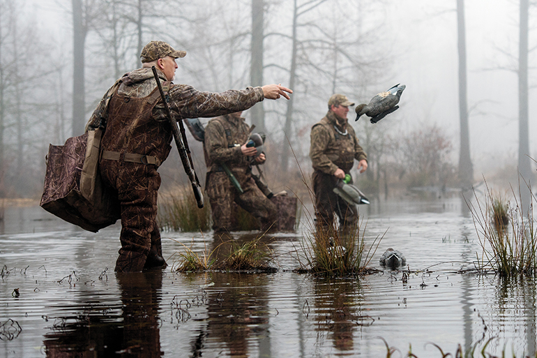 Take a Minimalist Approach to Your Duck Decoy Spreads