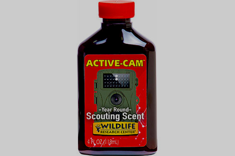 Year-Round Scouting Scent from Wildlife Research Center