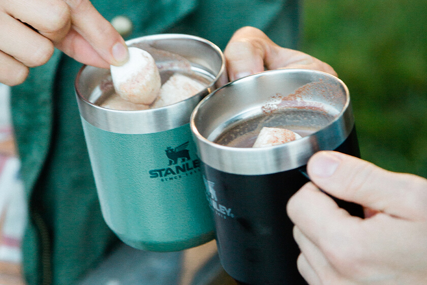 stanley-Hot Cocoa in Camping Mugs