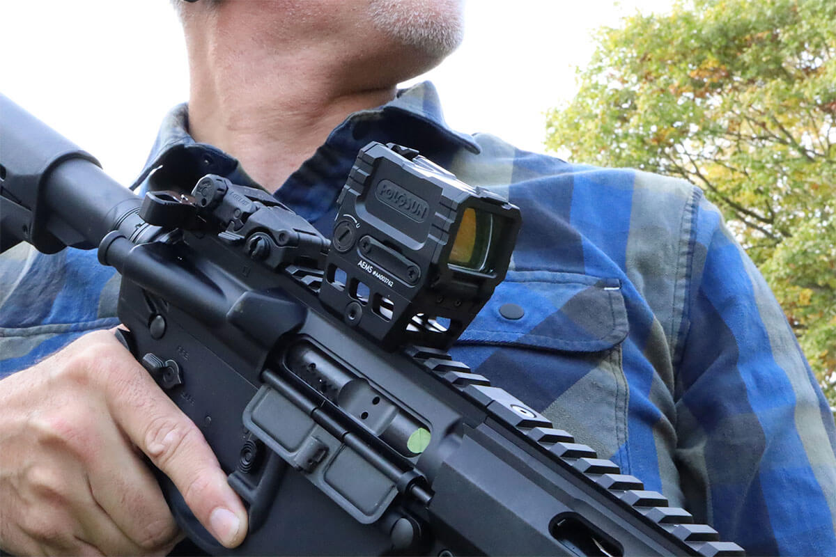 Holosun AEMS Review: Excellent Red-Dot Sight for AR Platforms