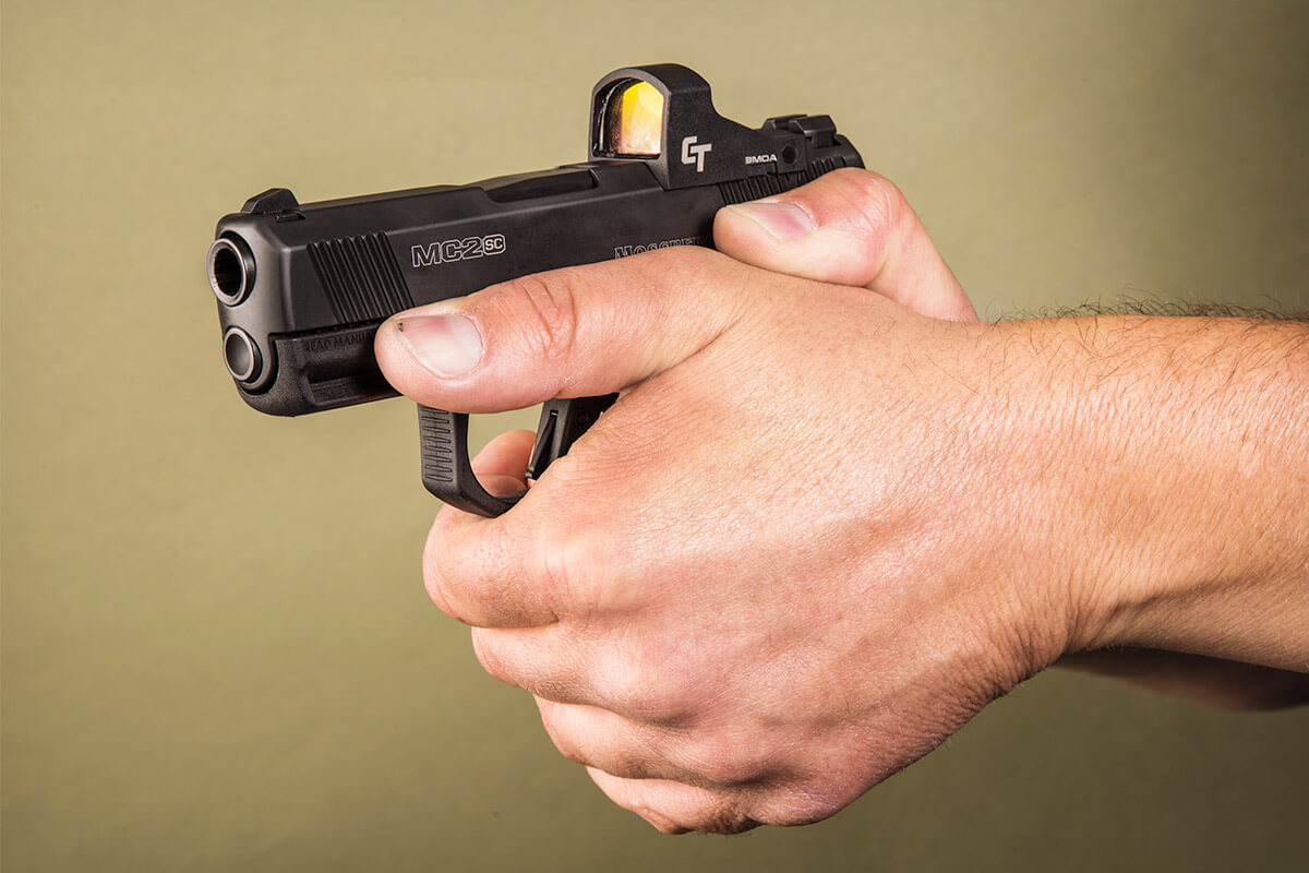 how to grip a pistol