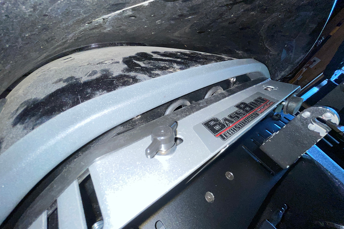 closeup of BBT dash mount