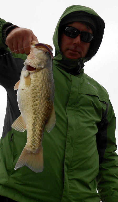 //content.osgnetworks.tv/infisherman/content/photos/Cold-weather-bass.jpg