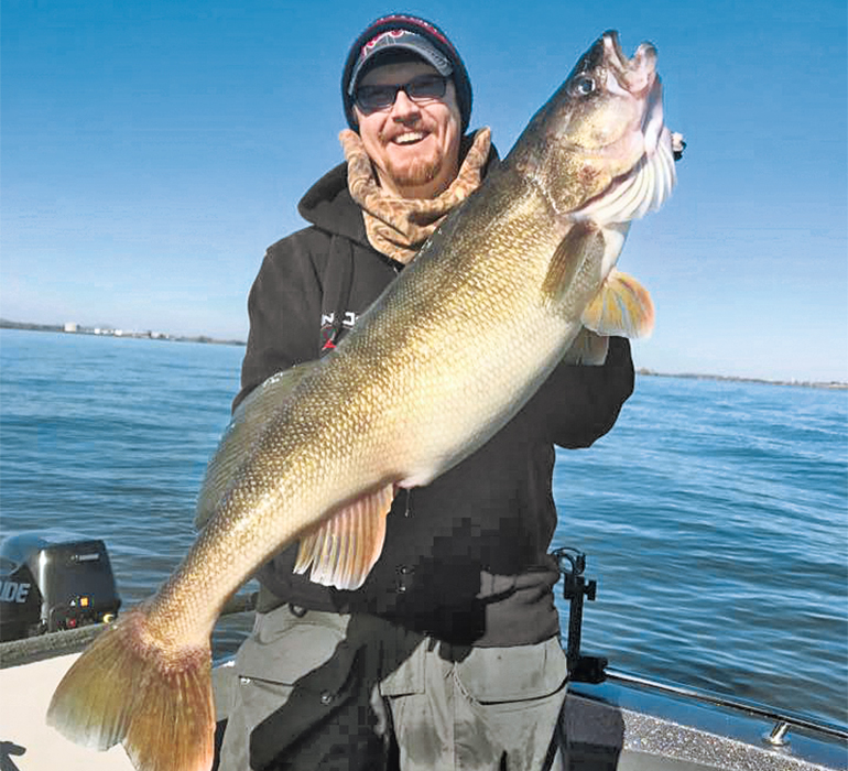 //content.osgnetworks.tv/infisherman/content/photos/Columbia-River-Giant-Walleye.jpg