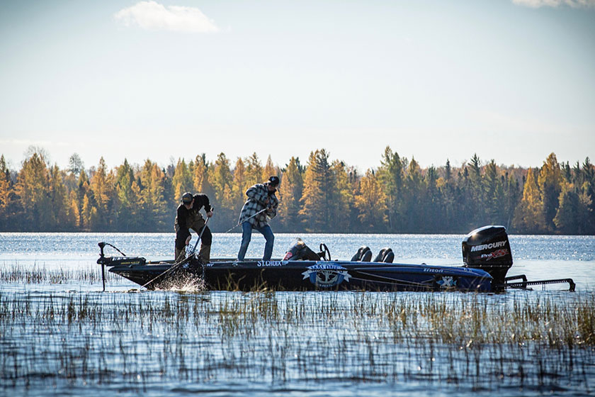 //content.osgnetworks.tv/infisherman/content/photos/Fall-Muskies-Support.jpg