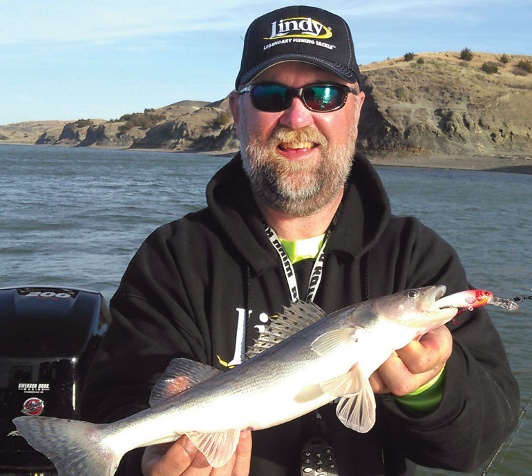 Slow Trolling For Spring Walleye - Union Sportsmen's Alliance