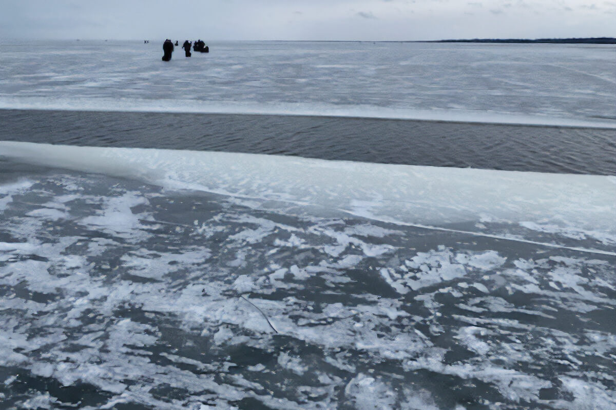 Ice Fisherman Stranded on Northern Minnesota Lake
