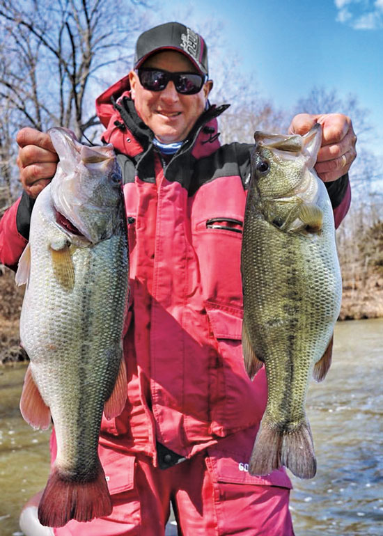 Illinois Bass Fishing  Newton Power Plant Lake 