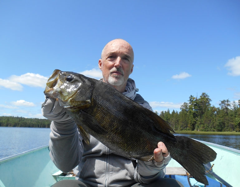 //content.osgnetworks.tv/infisherman/content/photos/White-Otter-Smallmouth.jpg