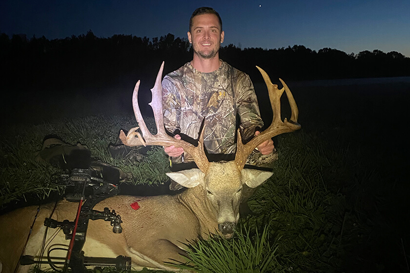 Ohio Bowhunter Shoots Mega Mainframe 8-point During His Second Sit