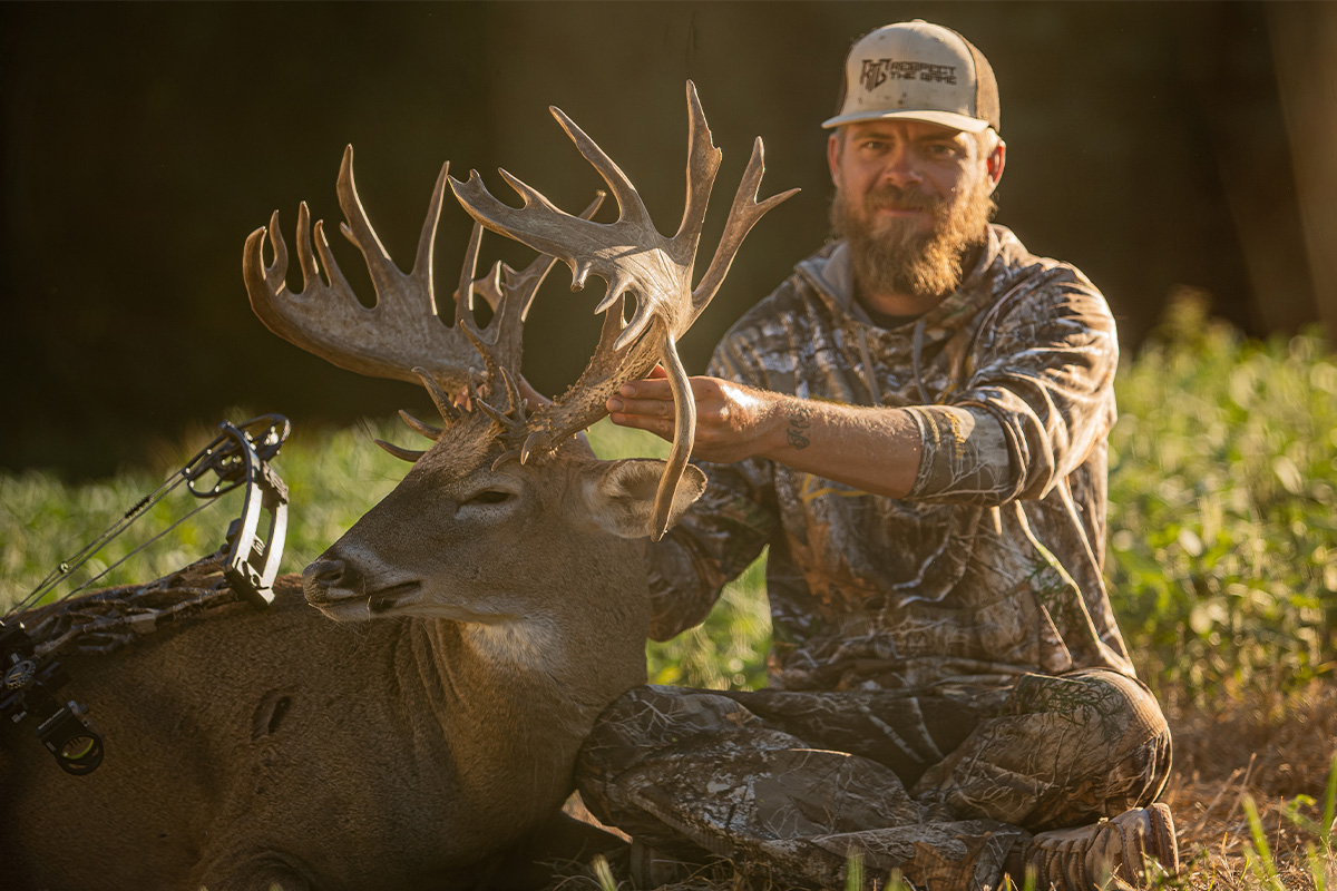 Jake Dierking Buck: 267-Inch Missouri Giant - Legendary Whitetails - Legendary  Whitetail's Blog