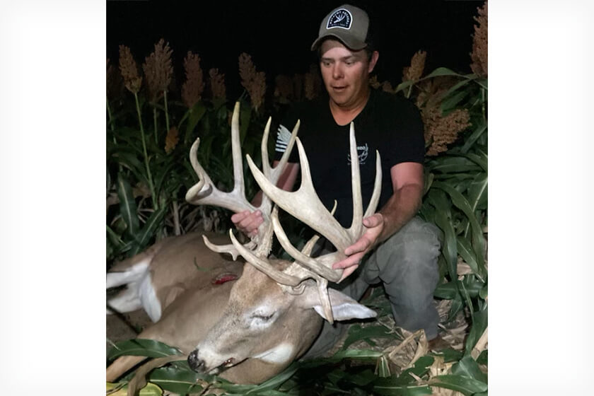 Kansas Bowhunter Kills Non-Typical 235 Inches In Hot Weather