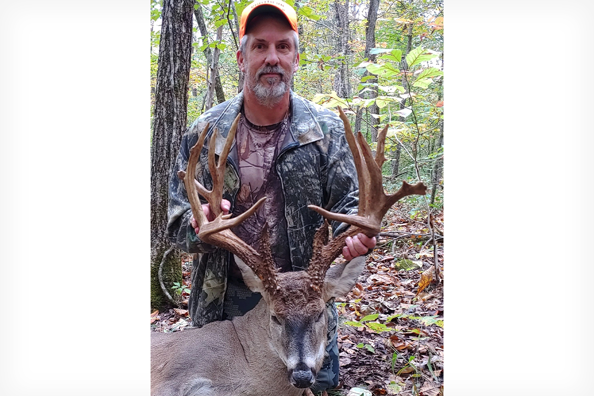 Alabama Muzzleloader Hunter Shoots 196Inch PublicLand Buck North