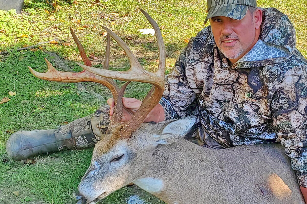 Piebald Buck Arrowed by West Virginia Hunter
