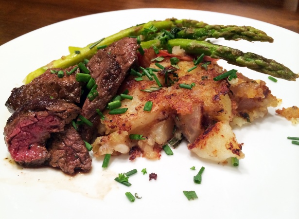 pan-seared elk with rosemary mashed potatoes
