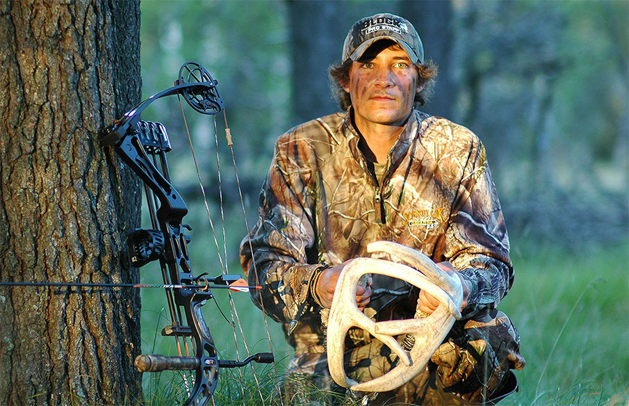 Whitetail Hunting Tips to Bag a Smart Buck
