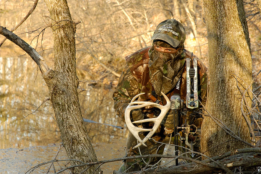 12 Must-Know Tips When Still-Hunting for Whitetail