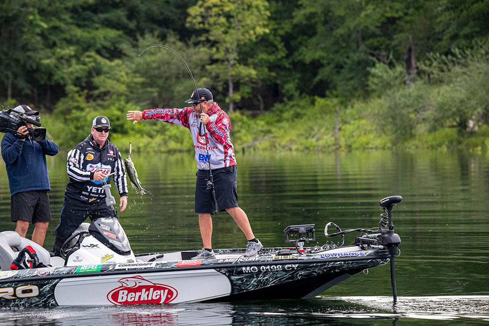 Major League Fishing