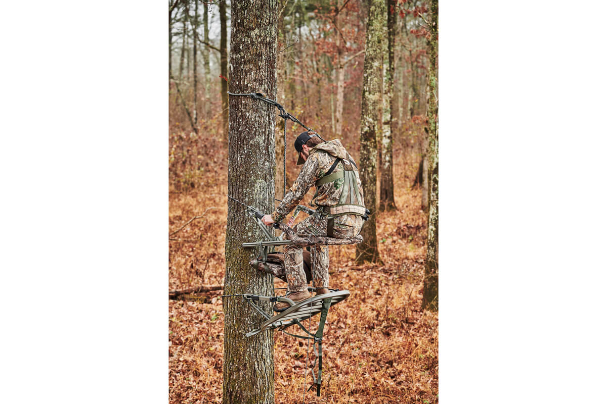 Climbing Stands: Still Popular with Bowhunters - Petersen's Hunting