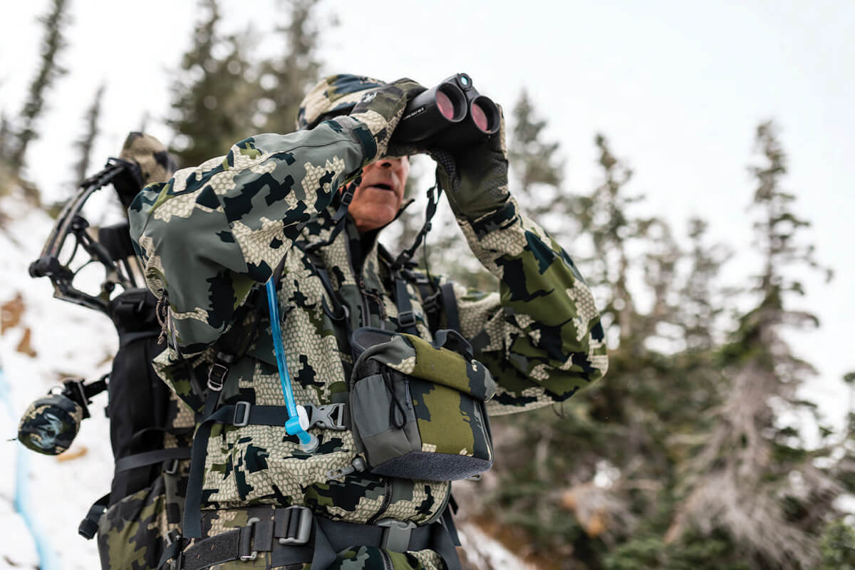 Binocular Harness Case Chest Bag Hunting Strap Hunters Pack Bino Storage Camo 