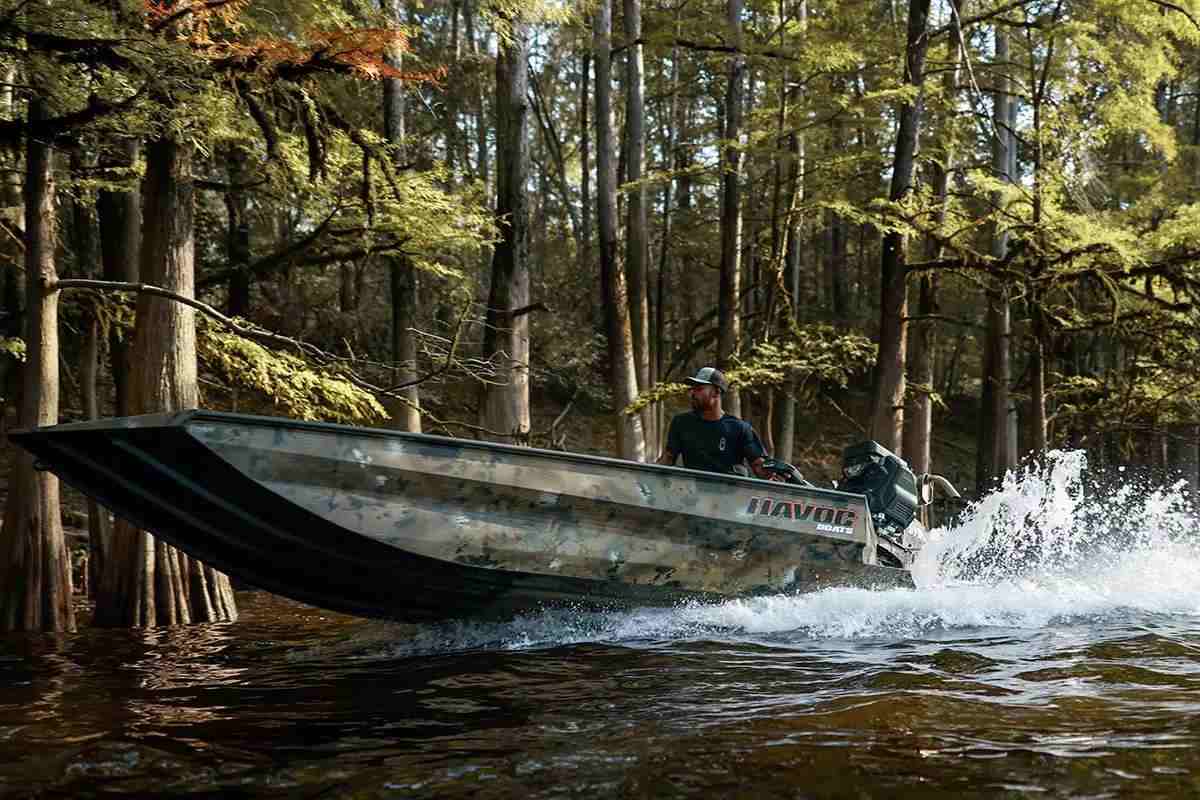 Camouflage aluminum fishing boat