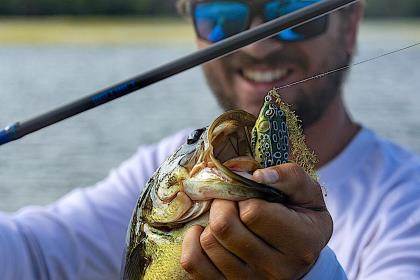 Rare golden crappie caught, Pike swims up hole, Metro walleye tips