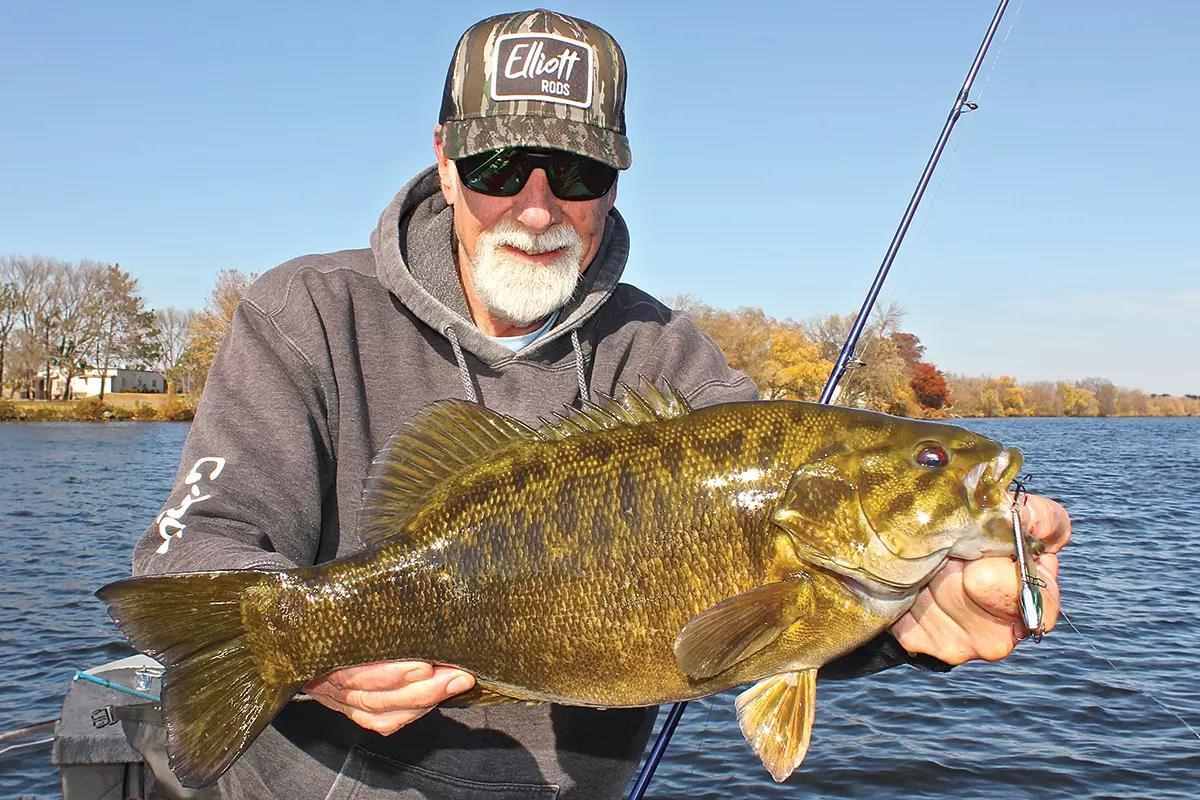 bass fishing without hooks Finding Bass Without Sonar in a Forward-Facing World