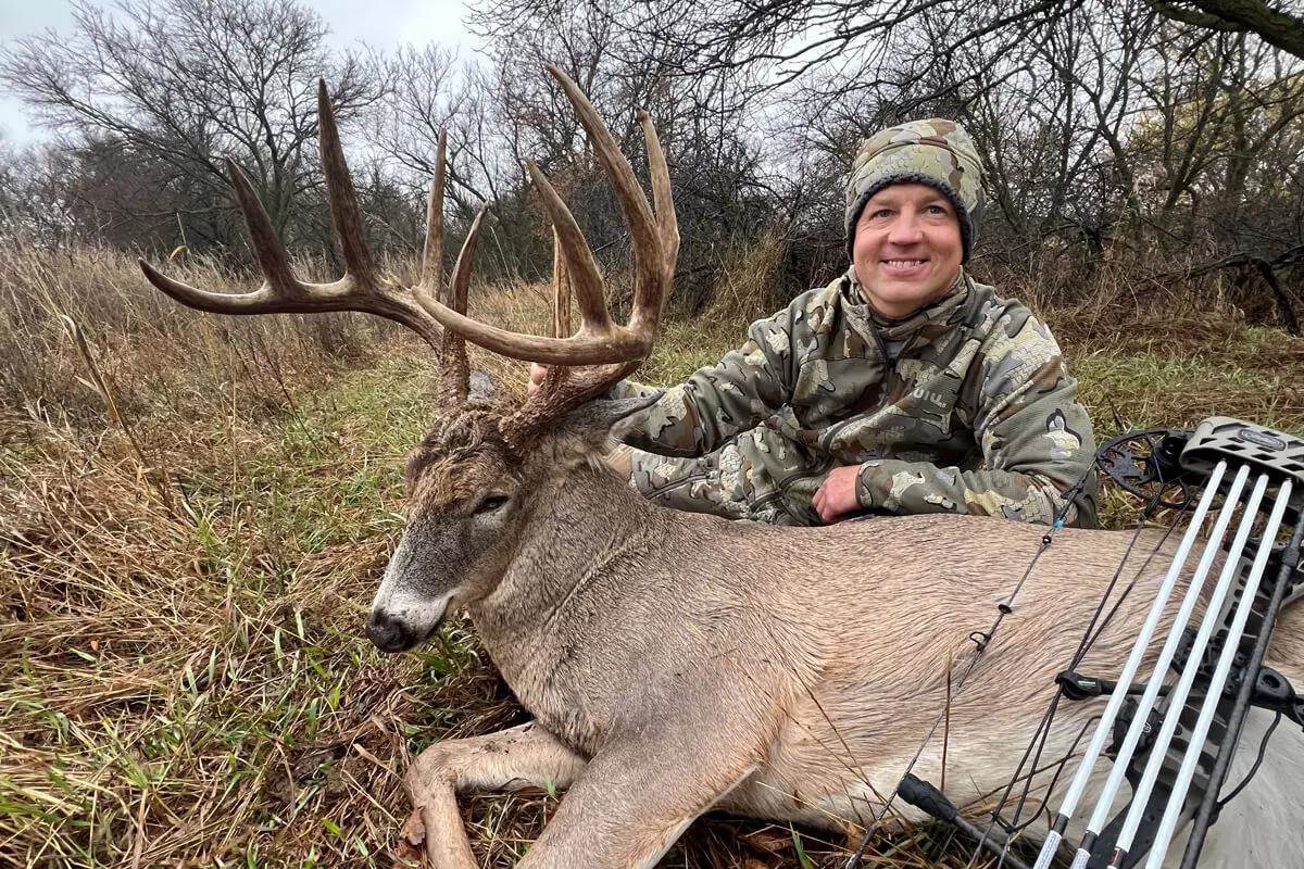 Bowhunter Decides to Leave, Then Tags Beautiful Nebraska Buck
