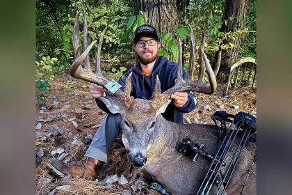 Breaking News Bucks - North American Whitetail
