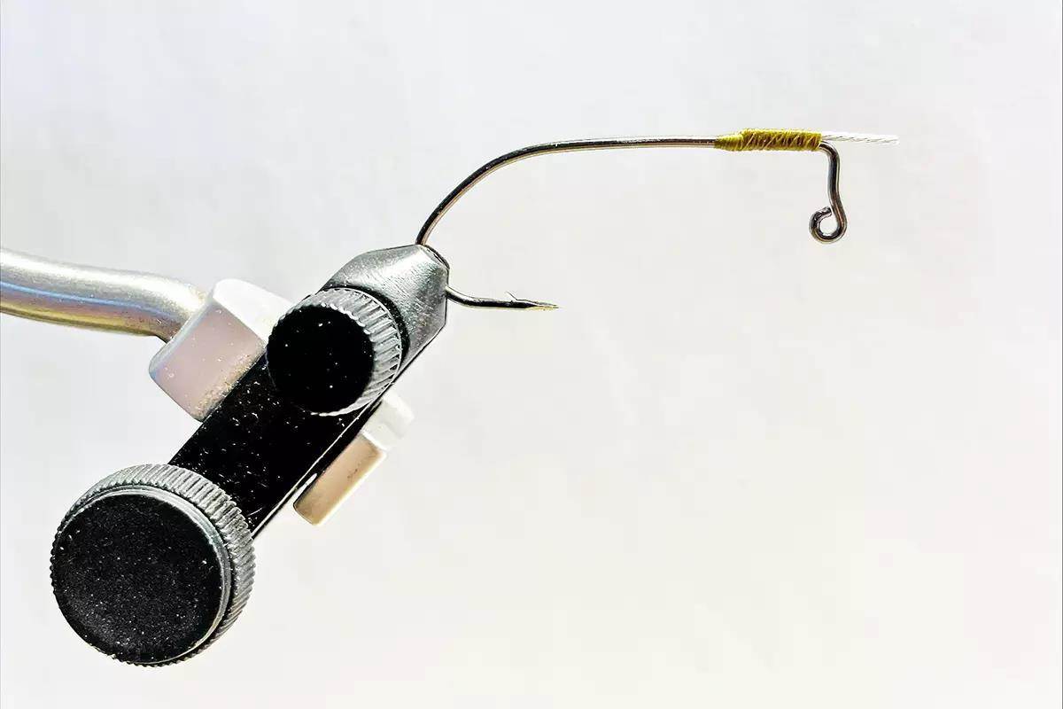 Tying hover rigs to Eagle claw hook