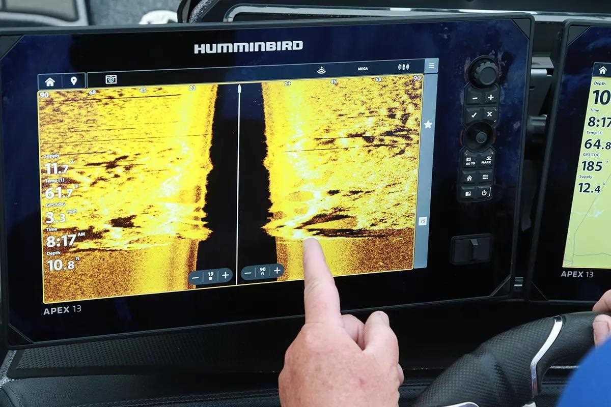 marine electronics screen