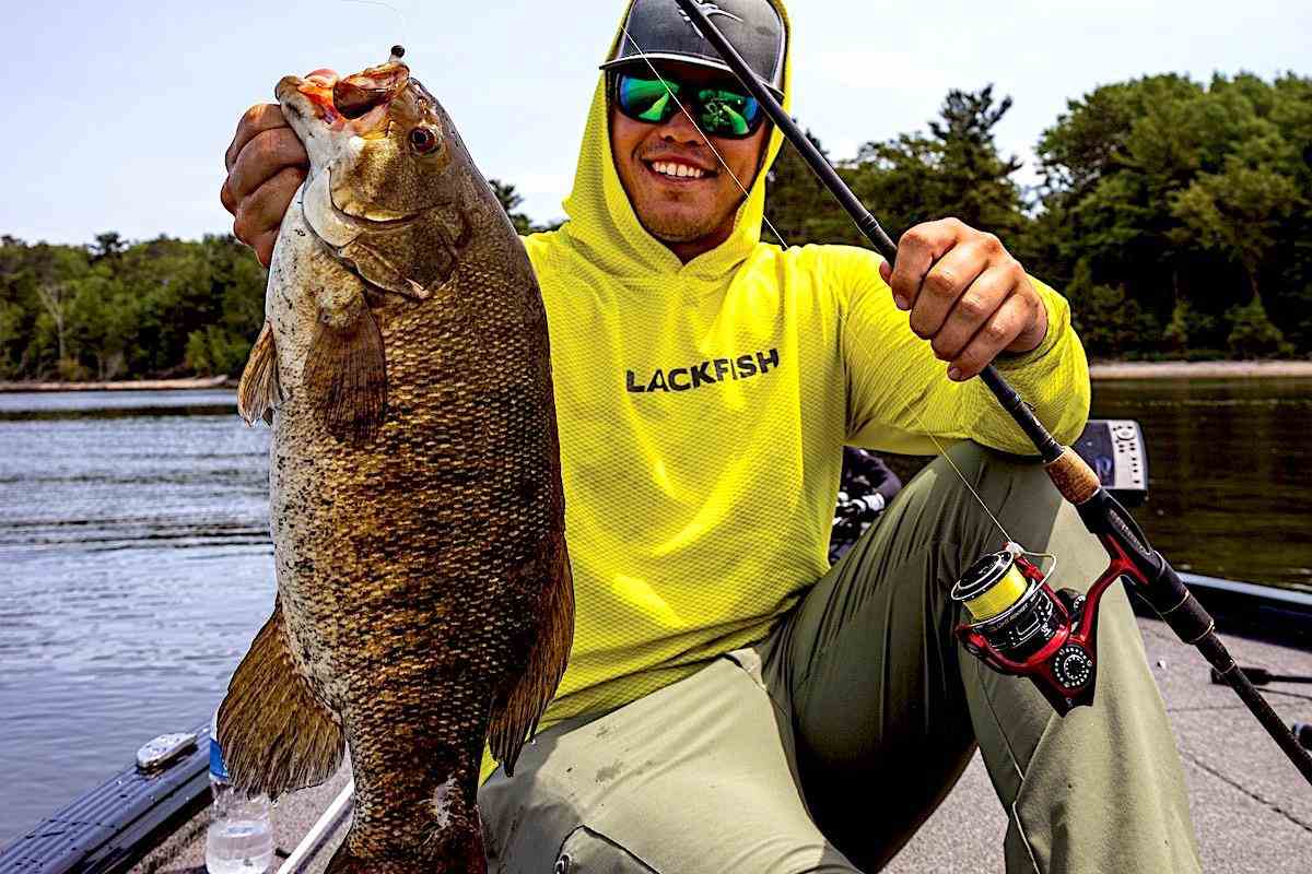 Open-Door Policy for Catching Behemoth Smallmouth Bass